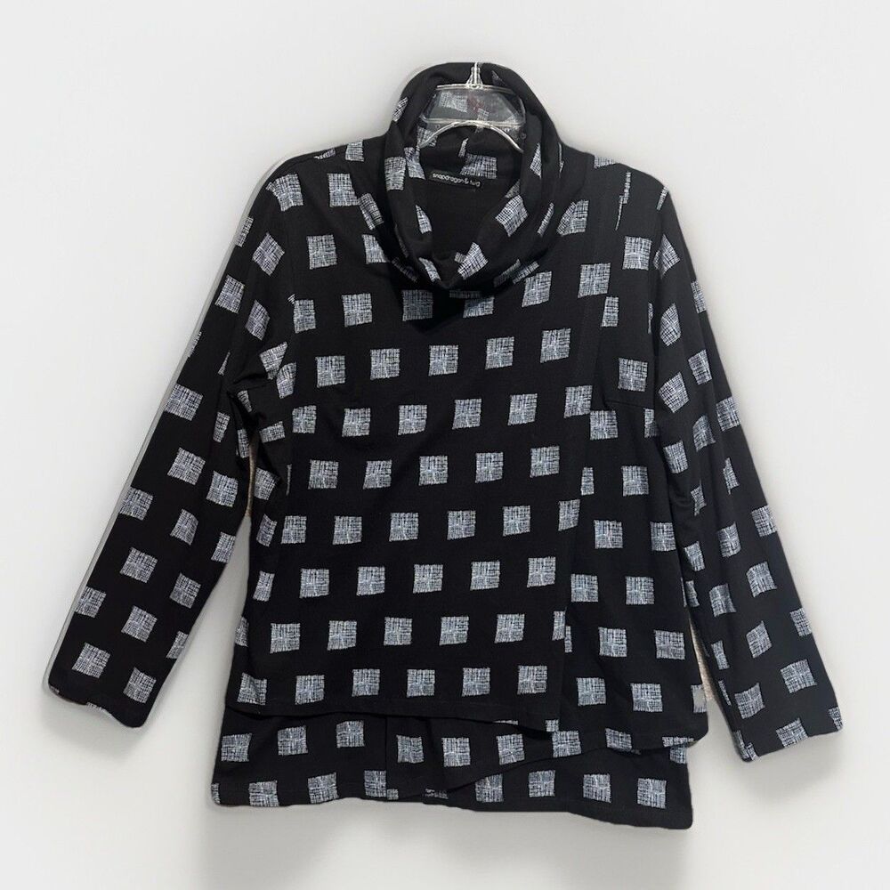 Snapdragon & Twig Lagenlook Top Sz M Black Long Sleeves Tunic Whimsical
